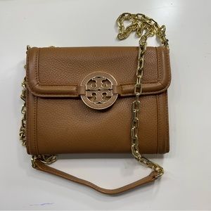 Tory burch wallet bag
